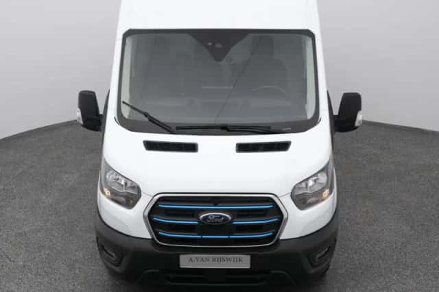 Ford E-Transit (2023) thumbnail 53