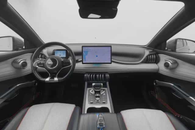 BYD Atto (2024) thumbnail 3