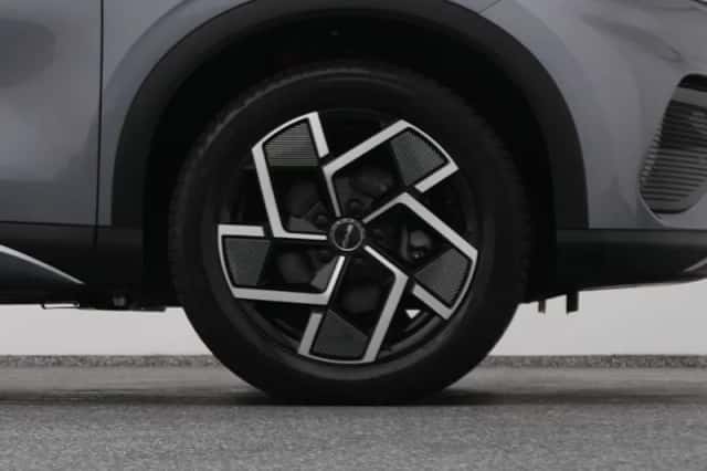 BYD Atto (2024) thumbnail 43