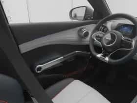 BYD Atto (2024) thumbnail 11