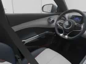 BYD Atto (2024) thumbnail 11