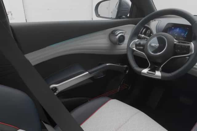 BYD Atto (2024) thumbnail 11