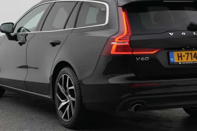 Volvo V60 (2020) thumbnail 17