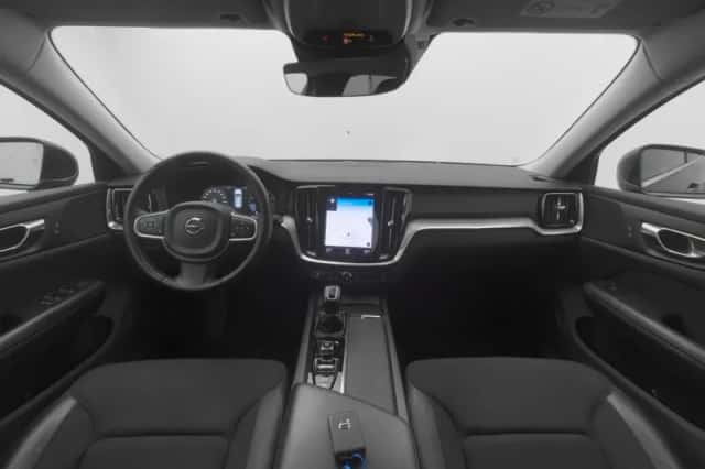 Volvo V60 (2020) thumbnail 3