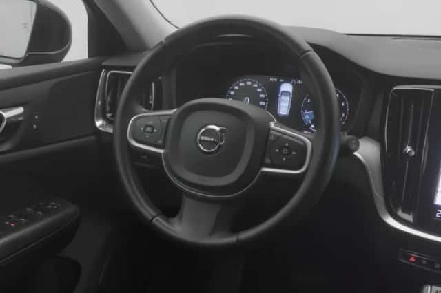Volvo V60 (2020) thumbnail 7