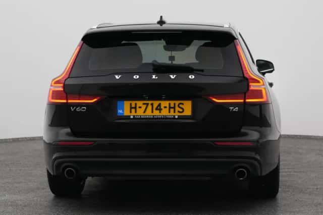 Volvo V60 (2020) thumbnail 9