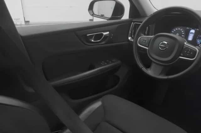 Volvo V60 (2020) thumbnail 10