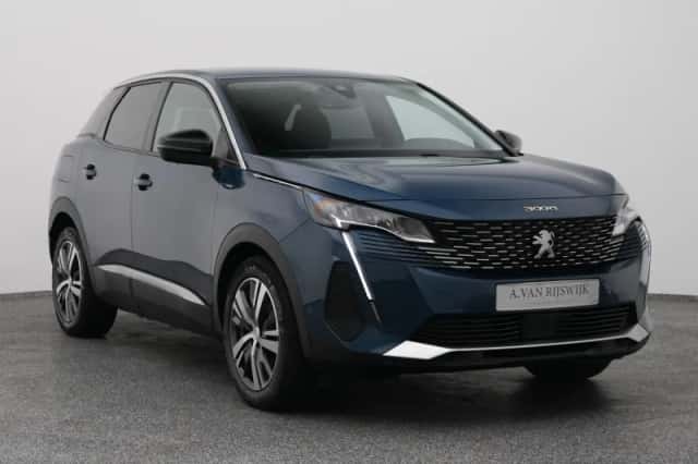 Peugeot 3008 (2022) thumbnail 2
