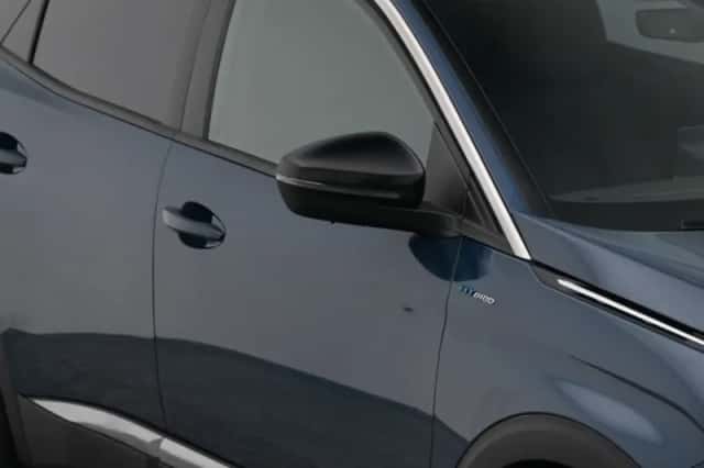 Peugeot 3008 (2022) thumbnail 23