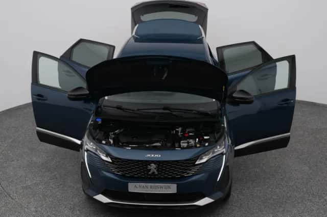 Peugeot 3008 (2022) thumbnail 27