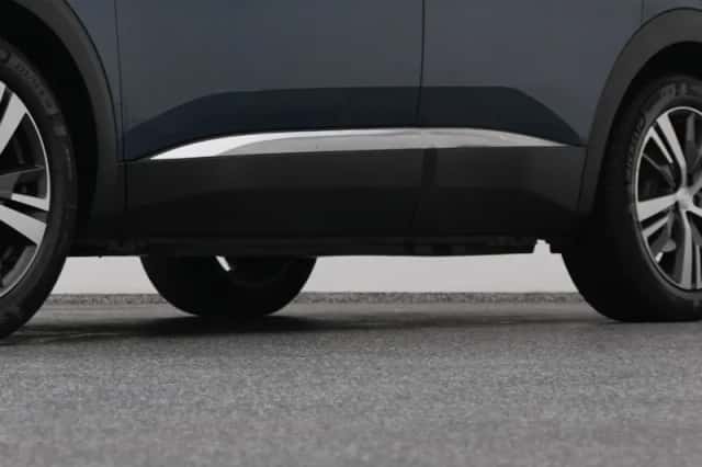 Peugeot 3008 (2022) thumbnail 37