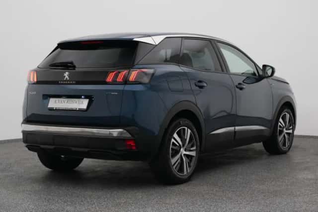 Peugeot 3008 (2022) thumbnail 6