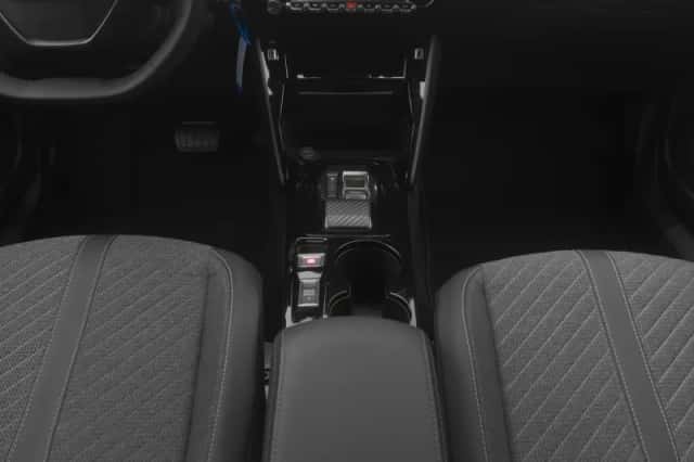 Peugeot 2008 (2023) thumbnail 11