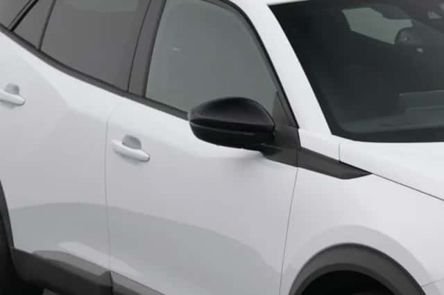 Peugeot 2008 (2023) thumbnail 22