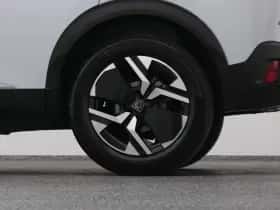 Peugeot 2008 (2023) thumbnail 39
