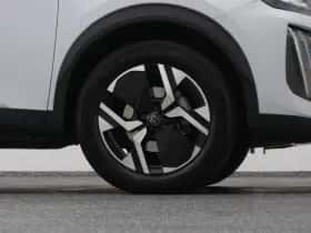 Peugeot 2008 (2023) thumbnail 41