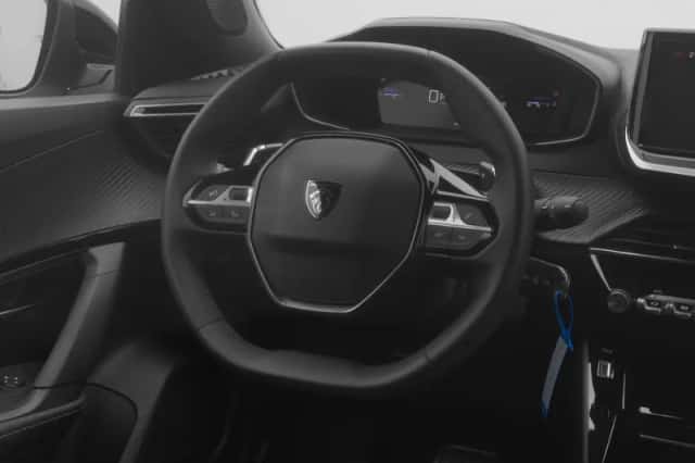 Peugeot 2008 (2023) thumbnail 6