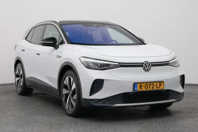 Volkswagen ID.4 (2020) thumbnail 2