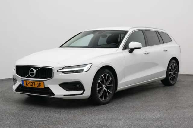 Volvo V60 (2021) thumbnail 1