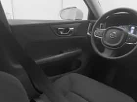 Volvo V60 (2021) thumbnail 11