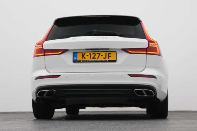 Volvo V60 (2021) thumbnail 36