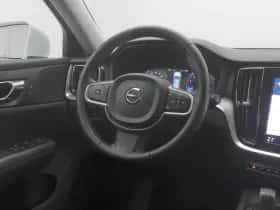 Volvo V60 (2021) thumbnail 7