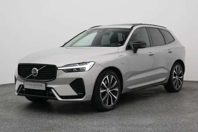 Volvo XC60 (2022) thumbnail 1