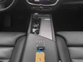 Volvo XC60 (2022) thumbnail 12