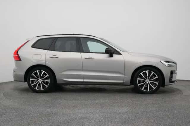 Volvo XC60 (2022) thumbnail 14