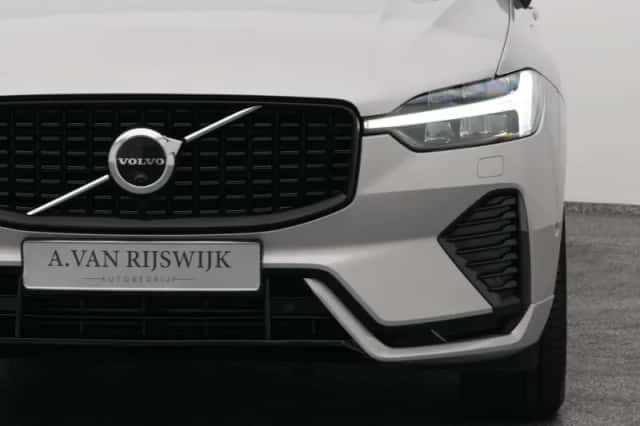 Volvo XC60 (2022) thumbnail 19