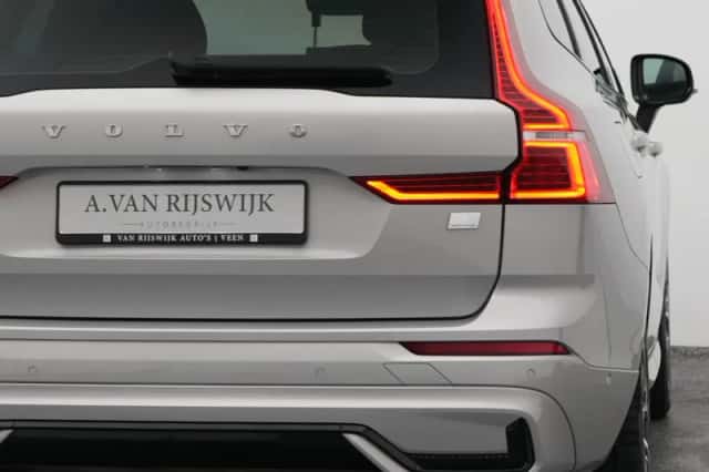 Volvo XC60 (2022) thumbnail 20