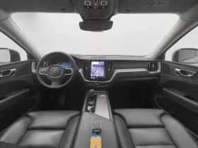 Volvo XC60 (2022) thumbnail 3