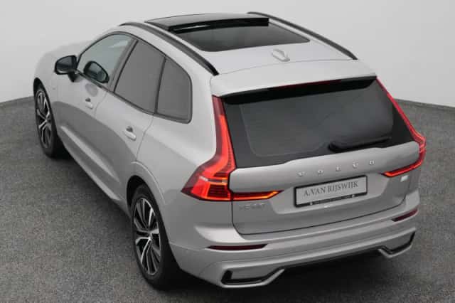 Volvo XC60 (2022) thumbnail 25
