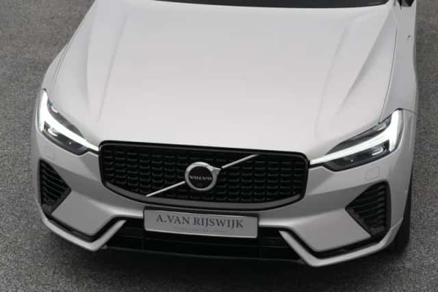 Volvo XC60 (2022) thumbnail 30