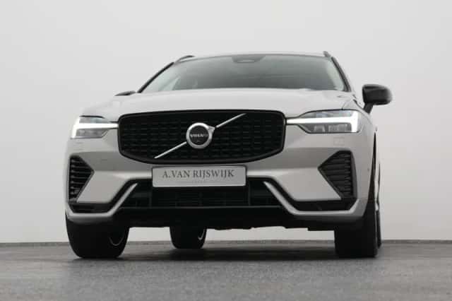Volvo XC60 (2022) thumbnail 35