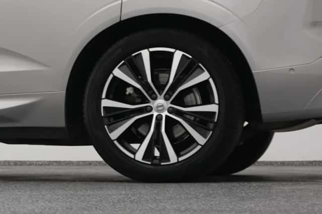 Volvo XC60 (2022) thumbnail 40