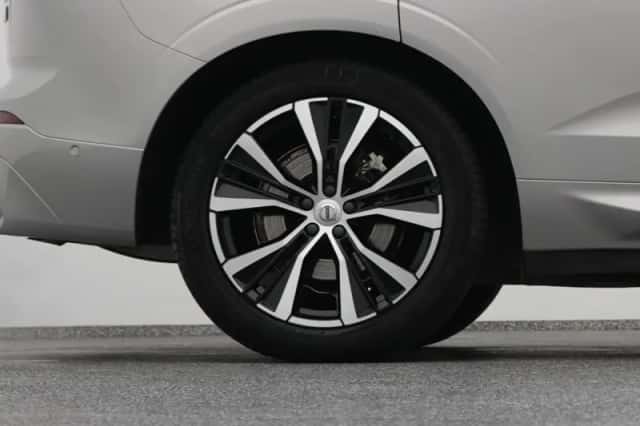 Volvo XC60 (2022) thumbnail 41