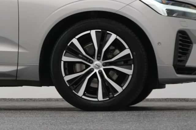 Volvo XC60 (2022) thumbnail 42