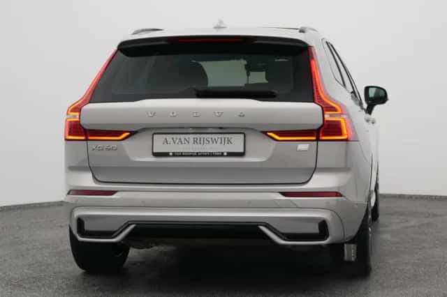 Volvo XC60 (2022) thumbnail 10