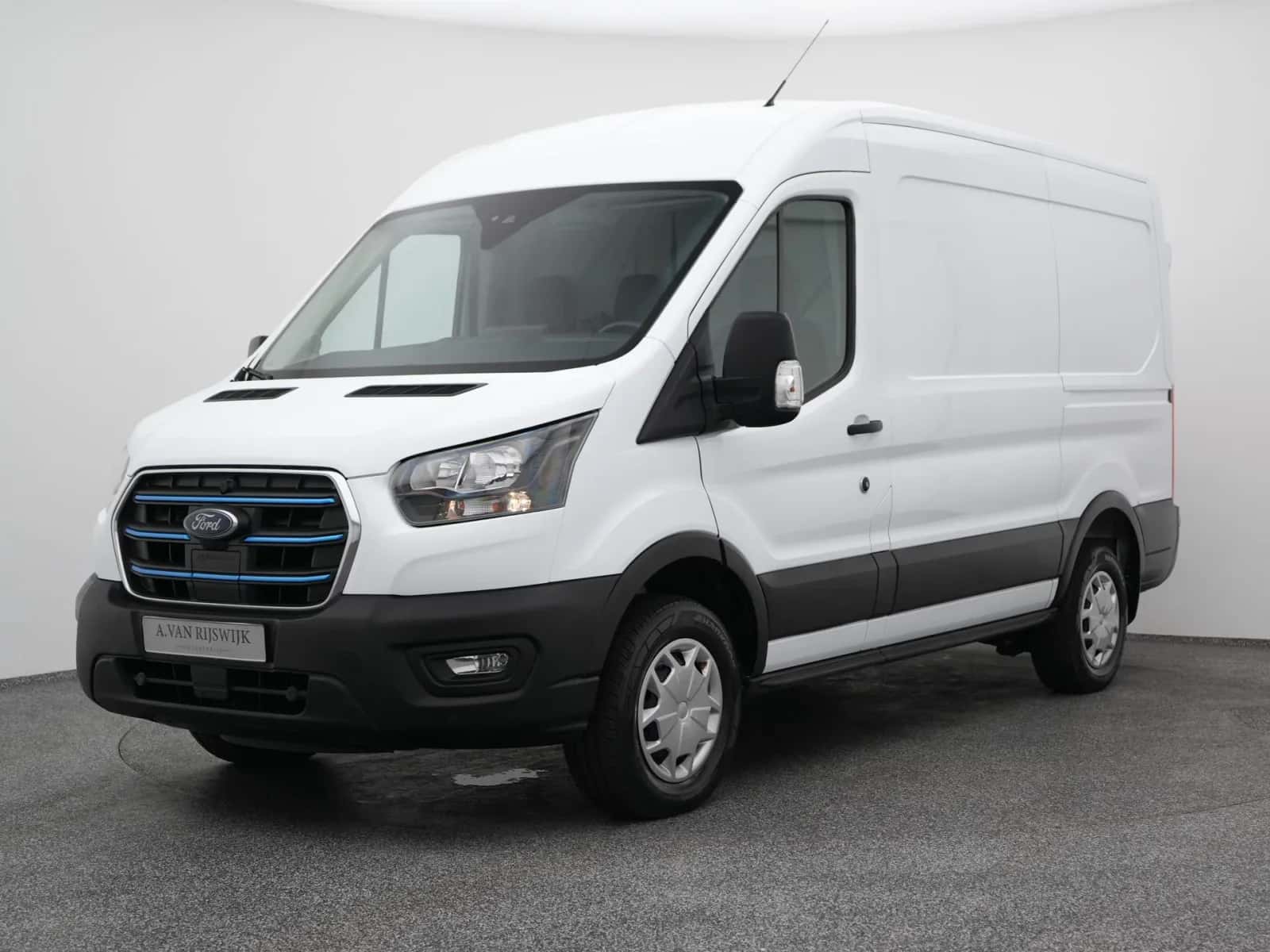 Ford E-Transit (2023) — foto 1