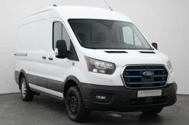 Ford E-Transit (2023) thumbnail 2