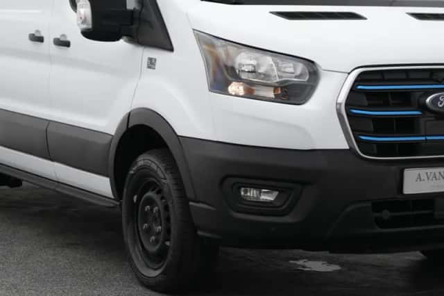 Ford E-Transit (2023) thumbnail 18