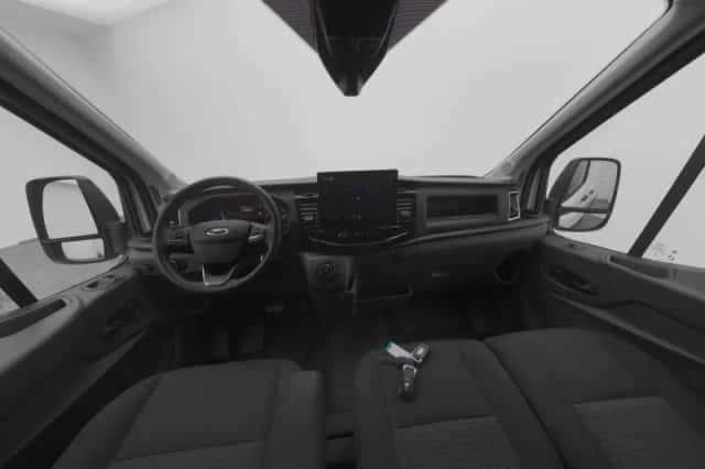 Ford E-Transit (2023) thumbnail 3