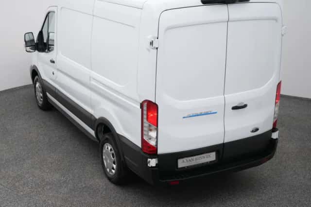Ford E-Transit (2023) thumbnail 26