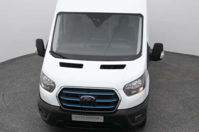 Ford E-Transit (2023) thumbnail 27