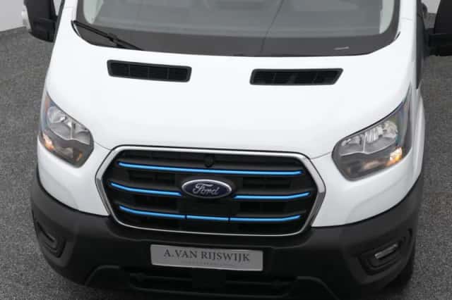 Ford E-Transit (2023) thumbnail 31