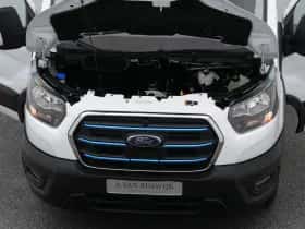 Ford E-Transit (2023) thumbnail 32