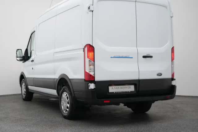 Ford E-Transit (2023) thumbnail 6