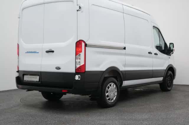 Ford E-Transit (2023) thumbnail 7
