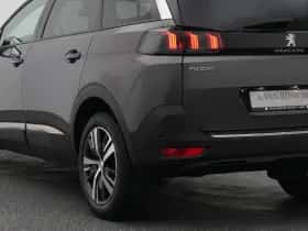 Peugeot 5008 (2022) thumbnail 18